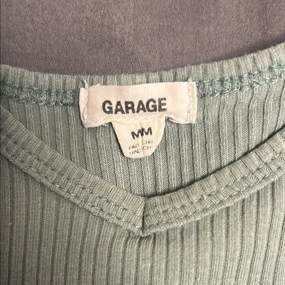 Mint Green Ribbed Crop Top - Picture 2 of 3